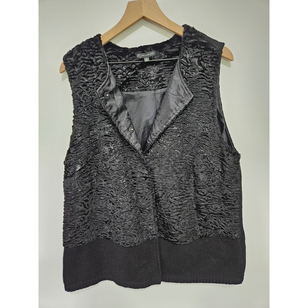 Adrianna Papell Black Textured Faux Fur Snap-Front Vest